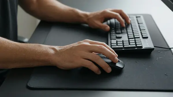 Close handcam style practice on keyboard and mouse without readable UI